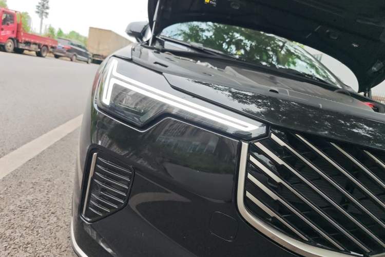 Used Volvo S90 2026 B5 Zhiyi Luxury Edition Right Front Headlight
