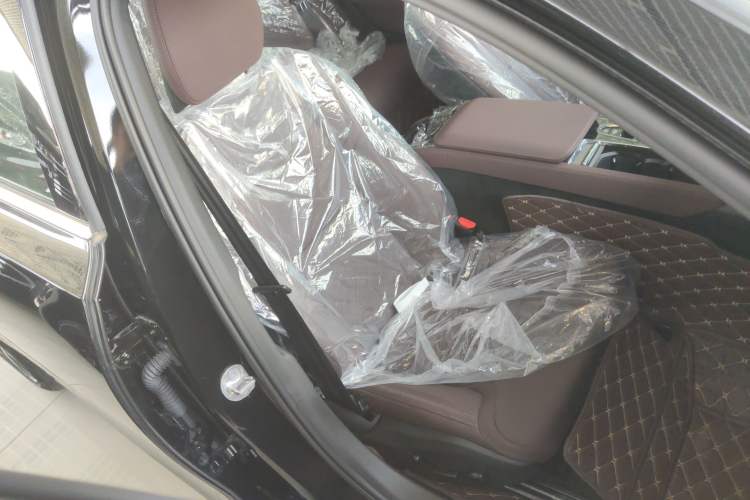 Used Volvo S90 2026 B5 Zhiyi Luxury Edition Right Front Seat
