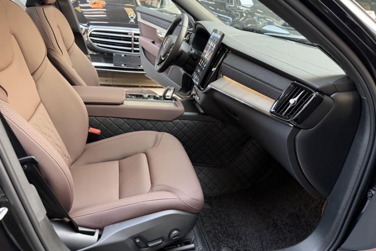 Used Volvo S90 2026 B5 Zhiyi Luxury Edition Right Front Seat