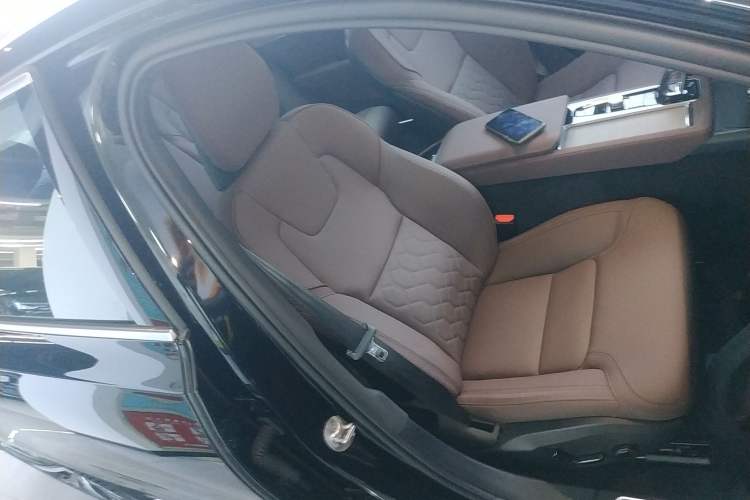 Used Volvo S90 2026 B5 Zhiyi Luxury Edition Right Front Seat