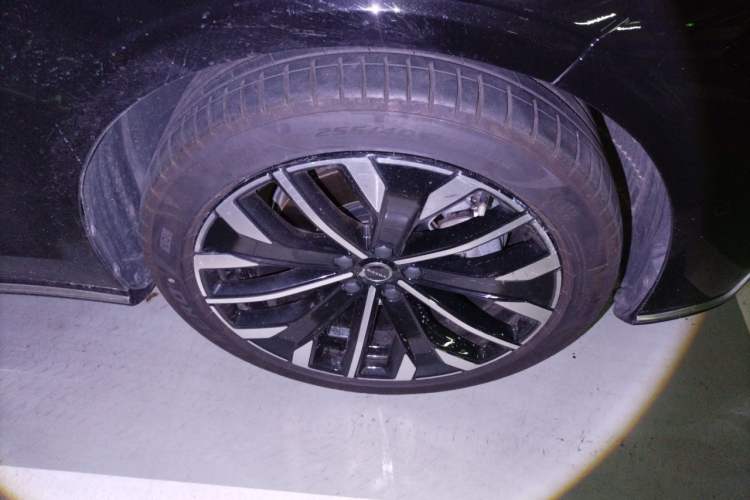 Used Volvo S90 2026 B5 Zhiya Luxury Edition Right Front Wheel Hub