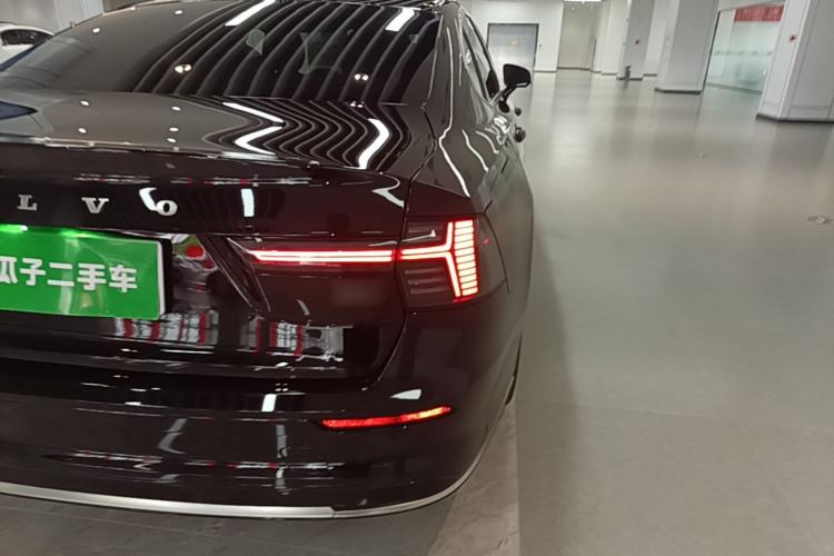 Used Volvo S90 2026 B5 Zhiyuan Luxury Edition Right Rear Taillight
