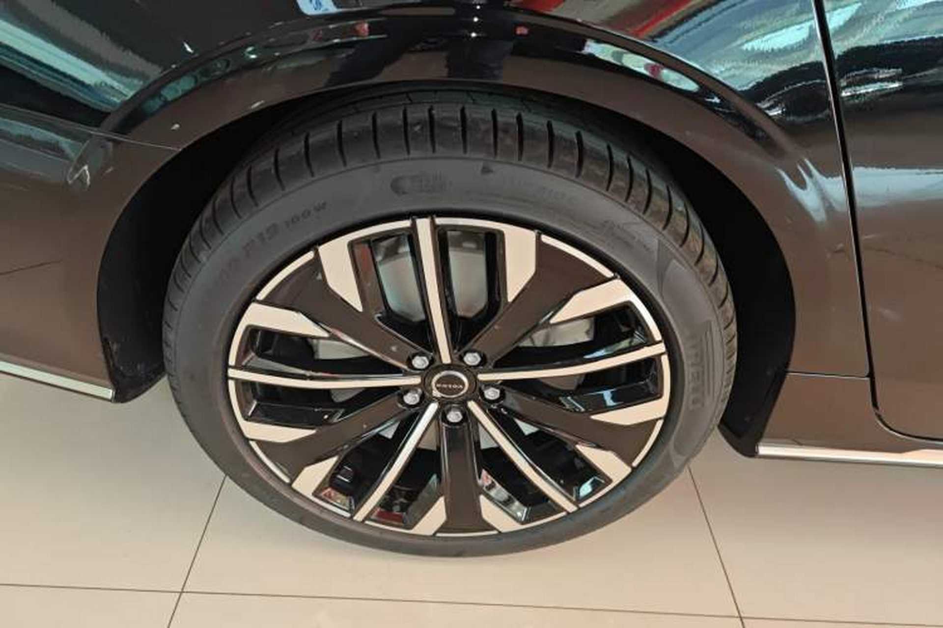 Used Volvo S90 2026 B5 Zhiyuan Luxury Edition Right Rear Wheel Hub