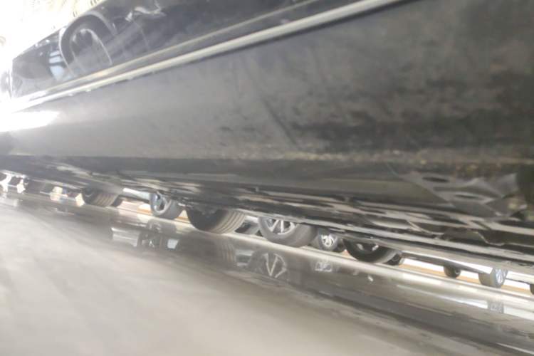 Used Volvo S90 2026 B5 Zhiyi Luxury Edition Right Side Sill