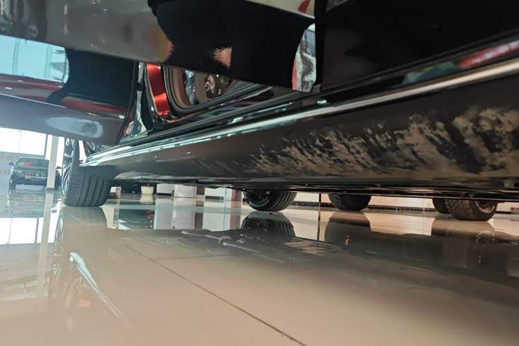 Used Volvo S90 2026 B5 Zhiyuan Luxury Edition Right Side Sill