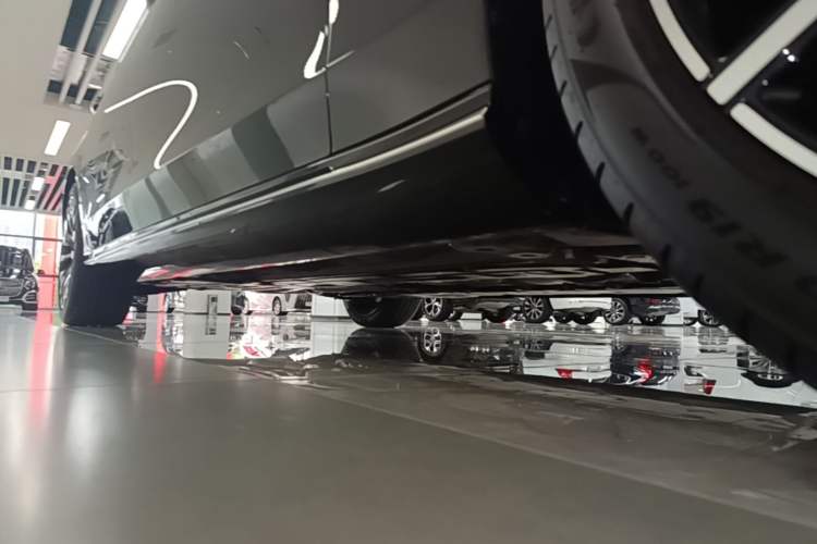 Used Volvo S90 2026 B5 Zhiyuan Luxury Edition Right Side Sill