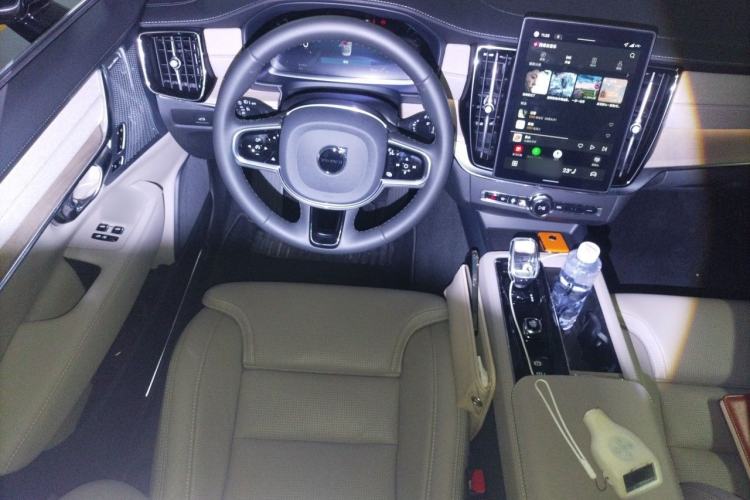 Used Volvo S90 2026 B5 Zhiya Luxury Edition Steering Wheel