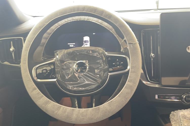 Used Volvo S90 2026 B5 Zhiyuan Luxury Edition Steering Wheel