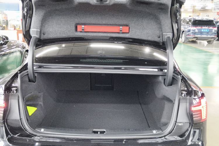 Used Volvo S90 2026 B5 Zhiyuan Luxury Edition Trunk