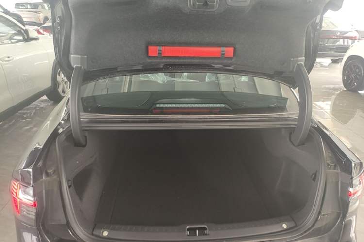 Used Volvo S90 2026 B5 Zhiyi Luxury Edition Trunk