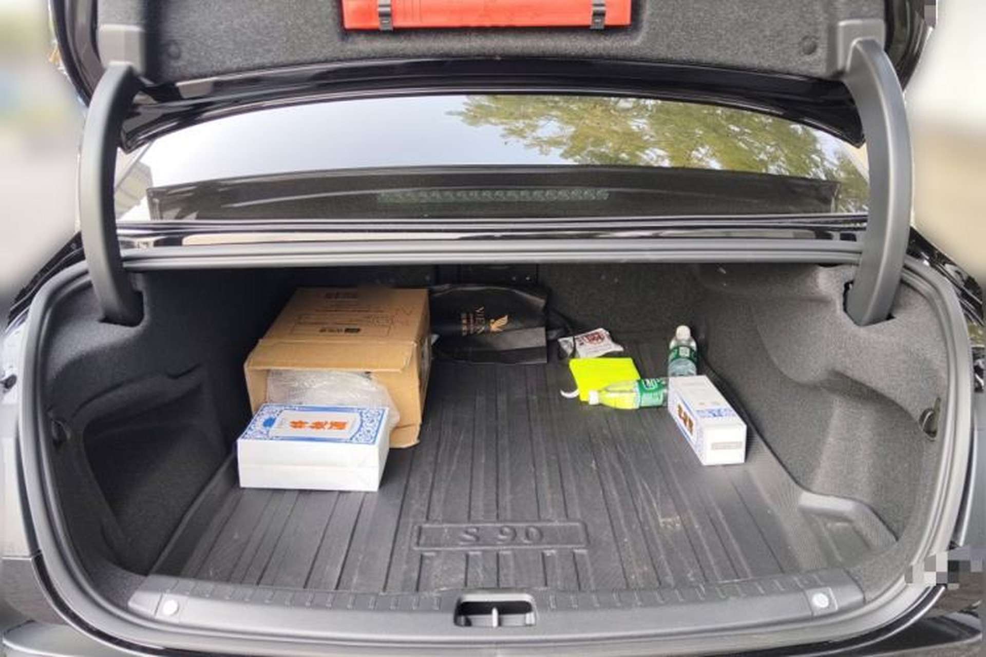 Used Volvo S90 2026 B5 Zhiyuan Luxury Edition Trunk