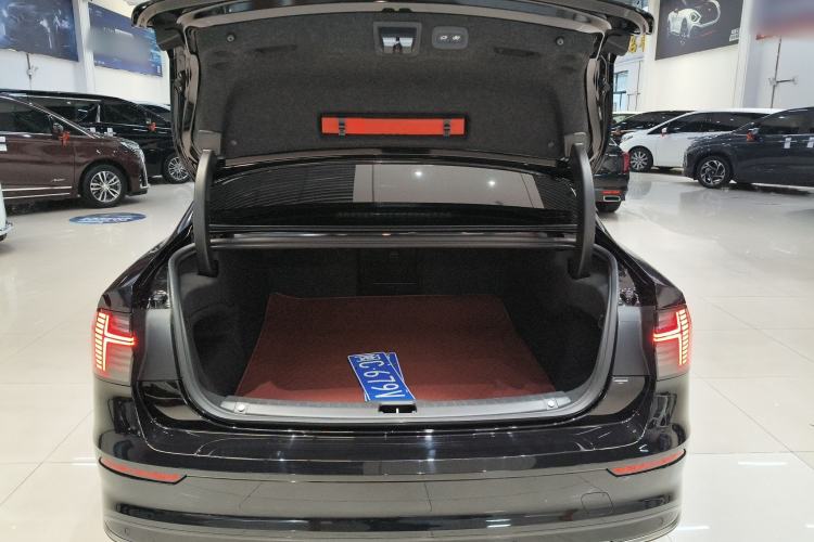Used Volvo S90 2026 B5 Zhiyuan Luxury Edition Trunk