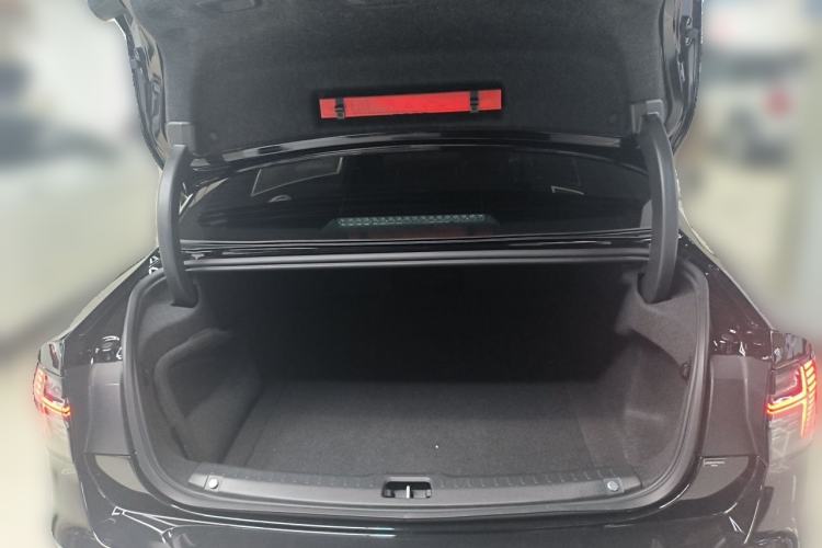 Used Volvo S90 2026 B5 Zhiyuan Luxury Edition Trunk