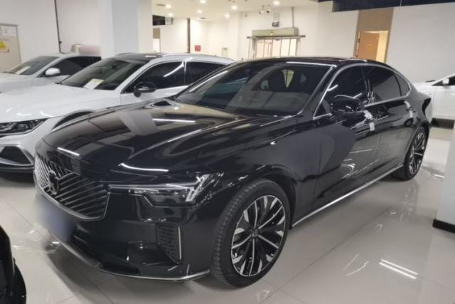 Used Volvo S90 2026 B5 Zhiyuan Luxury Edition