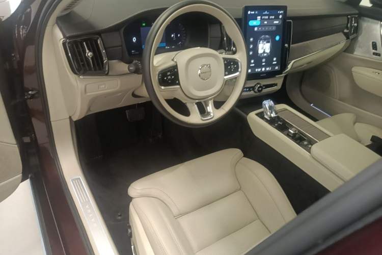 Used Volvo S90 2026 B5 Zhiya Luxury Edition Center Console