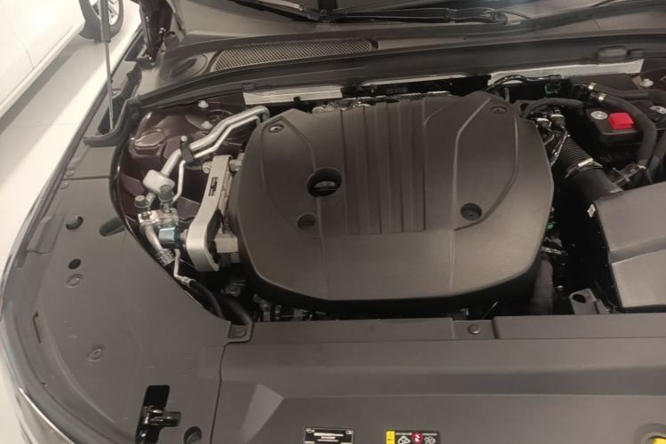 Used Volvo S90 2026 B5 Zhiya Luxury Edition Engine Bay Right