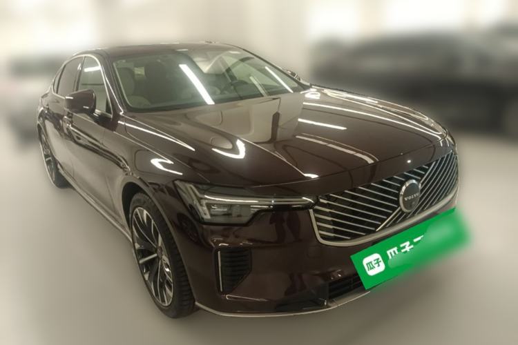 Used Volvo S90 2026 B5 Zhiya Luxury Edition Front Right 45 Deg