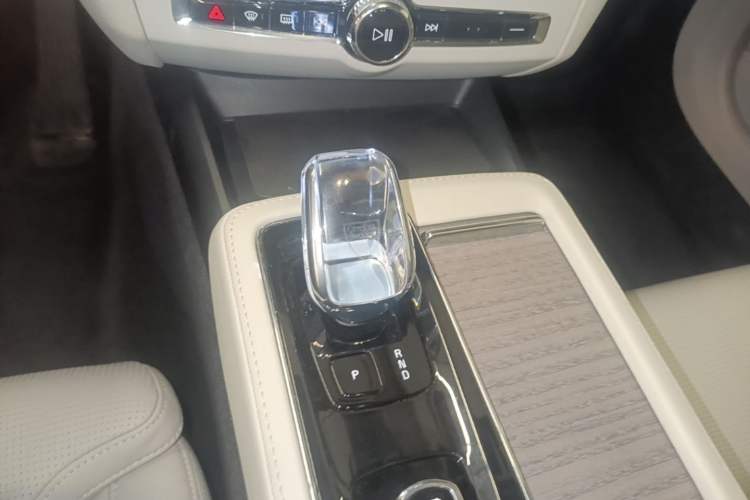 Used Volvo S90 2026 B5 Zhiya Luxury Edition Gear Lever