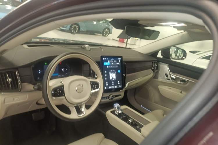 Used Volvo S90 2026 B5 Zhiya Luxury Edition Headliner