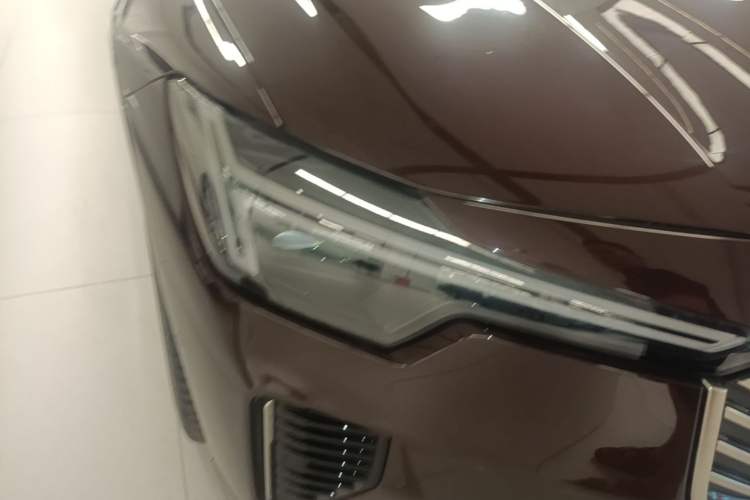 Used Volvo S90 2026 B5 Zhiya Luxury Edition Right Front Headlight