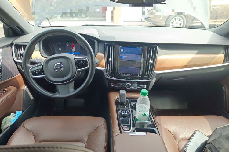 Used Volvo S90 New Energy 2022 T8 eDrive Hybrid Luxury Edition Center Console