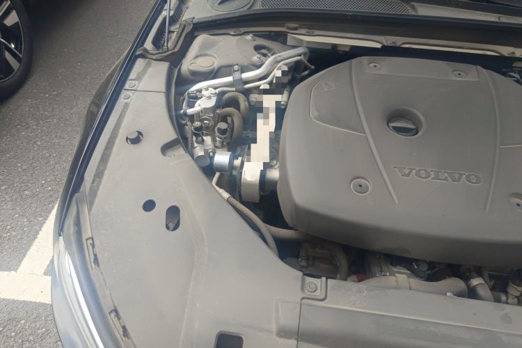 Used Volvo S90 New Energy 2022 T8 eDrive Hybrid Luxury Edition Engine Bay Right