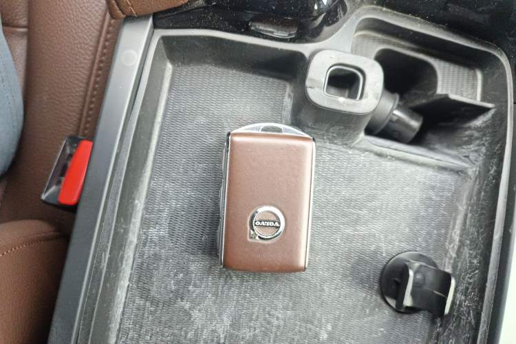 Used Volvo S90 New Energy 2022 T8 eDrive Hybrid Luxury Edition Vehicle Key