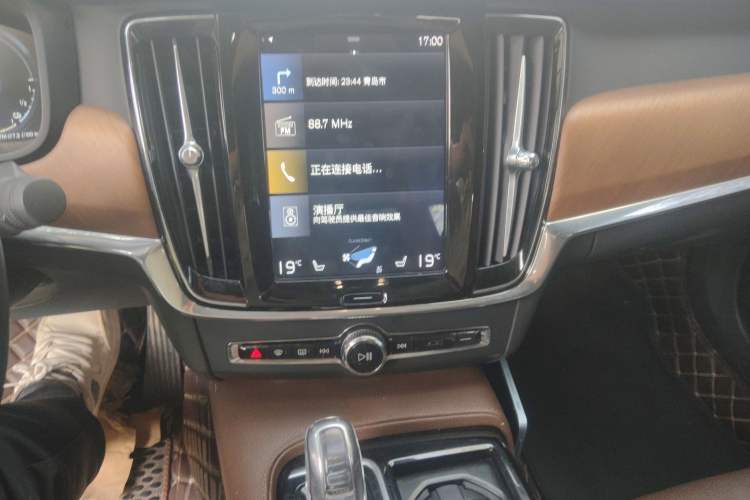Used Volvo S90 New Energy 2019 T8 E-Drive Hybrid Intelligent Luxury Version China V Standard Audio And AC Panel