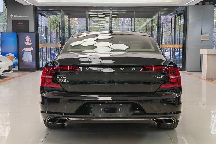 Used Volvo S90 New Energy 2019 T8 E-Drive Hybrid Honor Edition 3 Seats China VI Standard Exterior 4