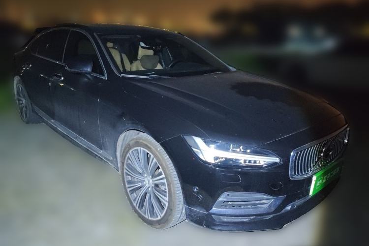 Used Volvo S90 New Energy 2019 T8 E-Drive Hybrid Intelligent Luxury Version China V Standard Front Right 45 Deg