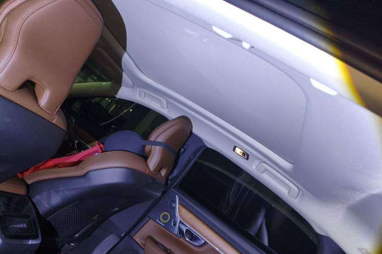 Used Volvo S90 New Energy 2019 T8 E-Drive Hybrid Intelligent Luxury Version China V Standard Headliner