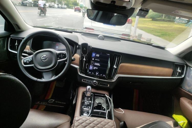 Used Volvo S90 New Energy 2019 T8 E-Drive Hybrid Intelligent Luxury Version China V Standard Interior 2