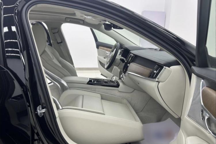 Used Volvo S90 New Energy 2019 T8 E-Drive Hybrid Honor Edition 3 Seats China VI Standard Interior 8