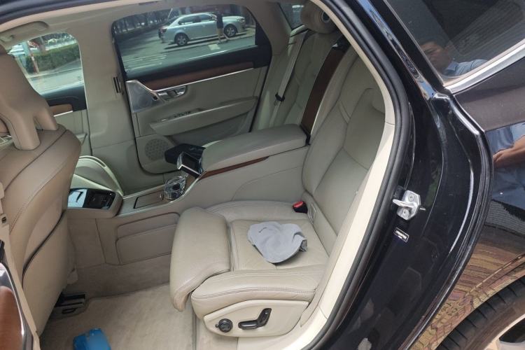 Used Volvo S90 New Energy 2019 T8 E-Drive Hybrid Honor Edition 3 Seats China V Standard Left Rear Seat