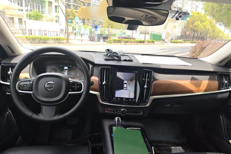 Used Volvo S90 New Energy 2019 T8 e-Drive Hybrid Intelligent Luxury Version China VI Standard Center Console