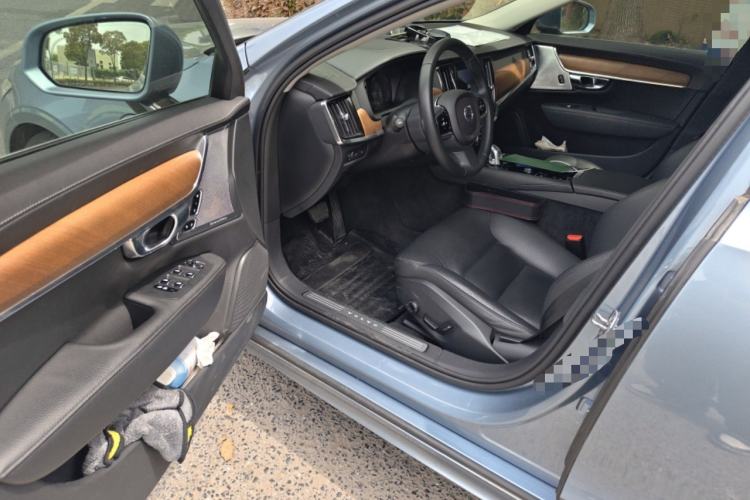 Used Volvo S90 New Energy 2019 T8 e-Drive Hybrid Intelligent Luxury Version China VI Standard Driver Seat