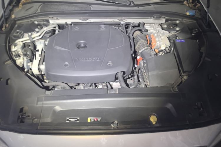 Used Volvo S90 New Energy 2019 T8 E-Drive Hybrid Intelligent Luxury Version China V Standard Engine Bay