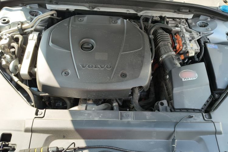 Used Volvo S90 New Energy 2019 T8 e-Drive Hybrid Intelligent Luxury Version China VI Standard Engine Bay