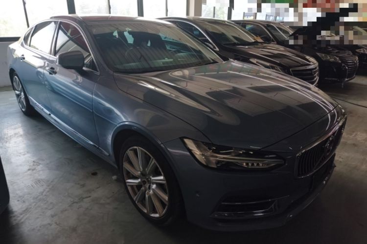 Used Volvo S90 New Energy 2019 T8 e-Drive Hybrid Intelligent Luxury Version China VI Standard Front Right 45 Deg