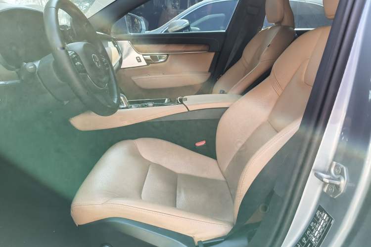 Used Volvo S90 New Energy 2019 T8 e-Drive Hybrid Intelligent Luxury Version China VI Standard Left Front Seat