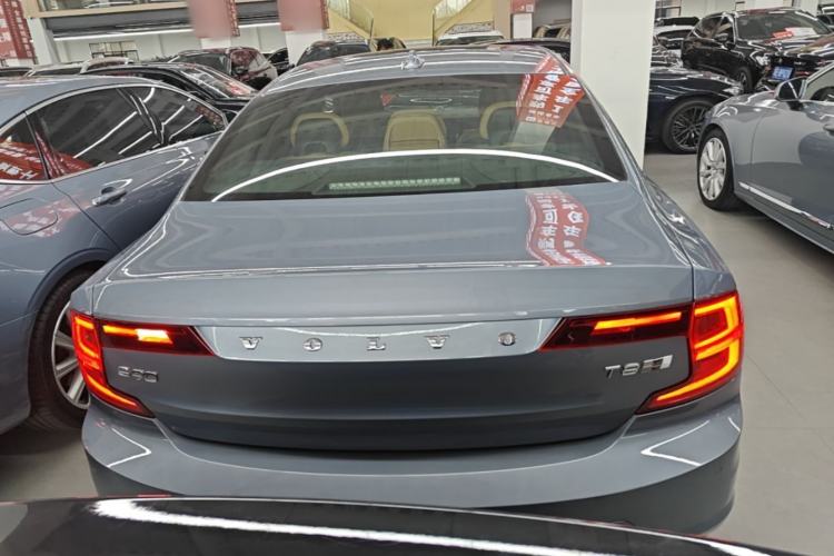 Used Volvo S90 New Energy 2019 T8 e-Drive Hybrid Intelligent Luxury Version China VI Standard Rear