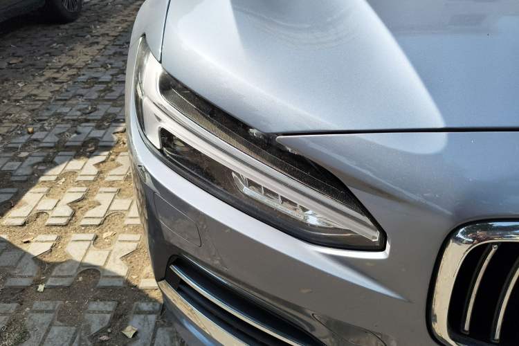 Used Volvo S90 New Energy 2019 T8 e-Drive Hybrid Intelligent Luxury Version China VI Standard Right Front Headlight