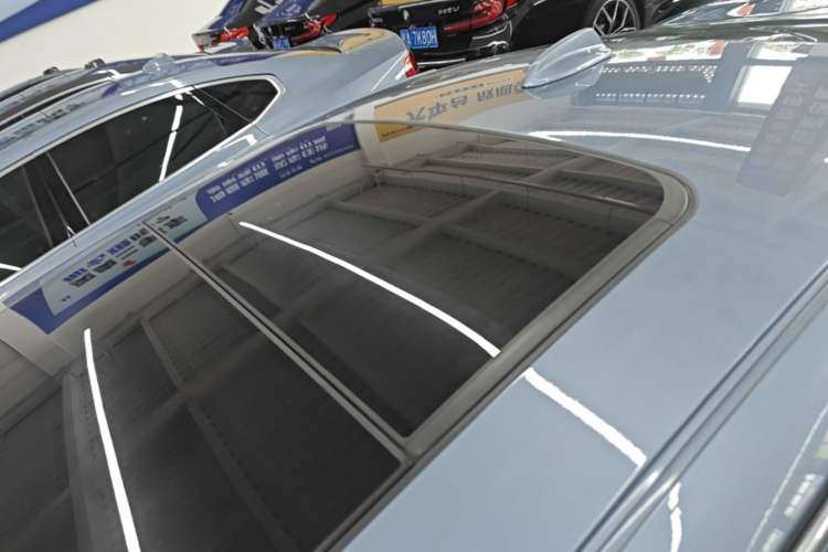 Used Volvo S90 New Energy 2019 T8 e-Drive Hybrid Intelligent Luxury Version China VI Standard Roof