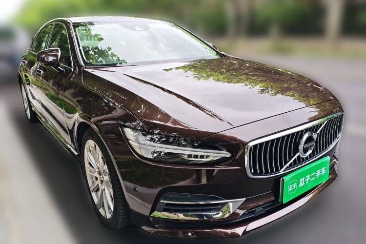 Used Volvo S90 New Energy 2019 T8 E-Drive Hybrid Honor Edition 3 Seats China V Standard Front Right 45 Deg