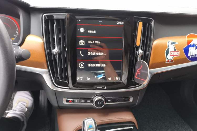 Used Volvo S90 New Energy 2019 T8 e-Drive Hybrid Intelligent Luxury Version China VI Standard Audio And AC Panel