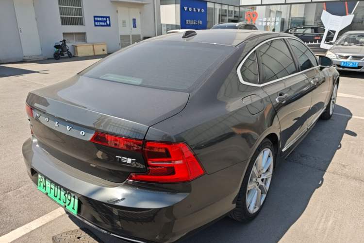 Used Volvo S90 New Energy 2019 T8 E-Drive Hybrid Intelligent Luxury Version China V Standard Rear Right 45 Deg