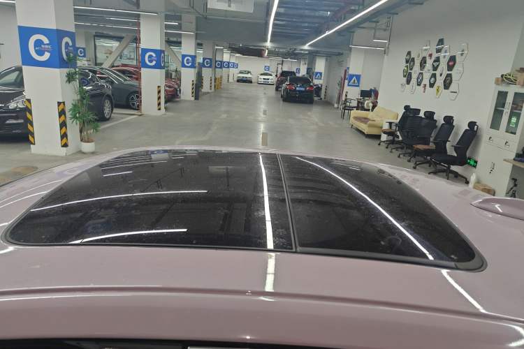 Used Volvo S90 New Energy 2019 T8 e-Drive Hybrid Intelligent Luxury Version China VI Standard Roof
