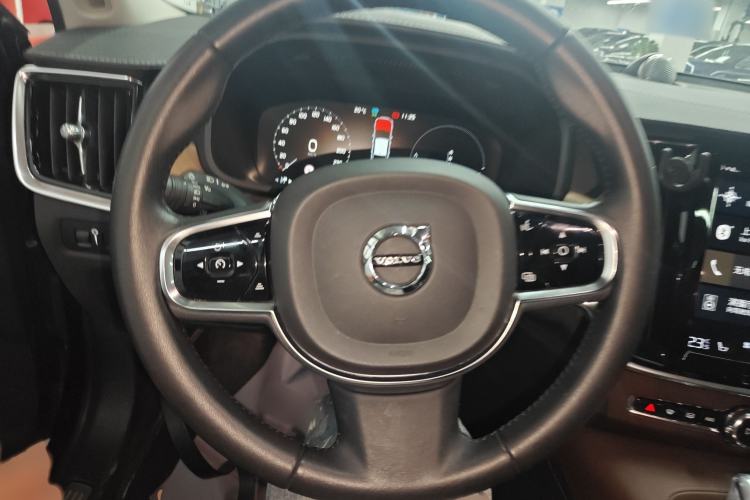 Used Volvo S90 New Energy 2019 T8 e-Drive Hybrid Intelligent Luxury Version China VI Standard Steering Wheel