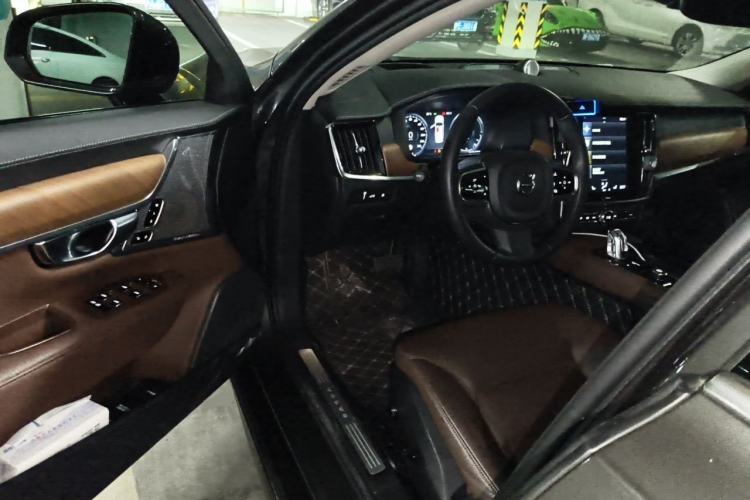 Used Volvo S90 New Energy 2019 T8 e-Drive Hybrid Intelligent Luxury Version China VI Standard Driver Seat