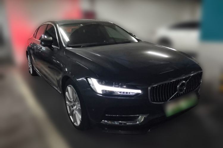Used Volvo S90 New Energy 2019 T8 e-Drive Hybrid Intelligent Luxury Version China VI Standard Front Right 45 Deg